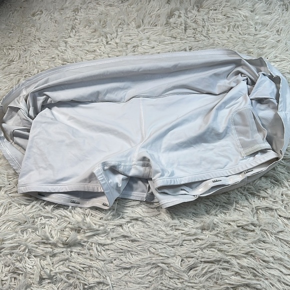 Lululemon Run: Pace Setter Skirt White - Picture 3 of 7